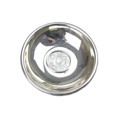 Stříbrná miska s věnováním