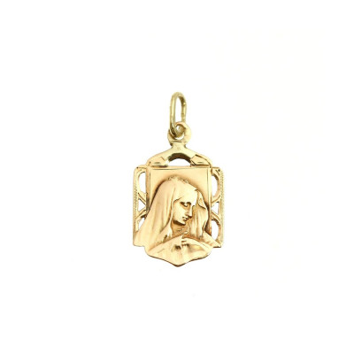 A small pendant with the Madonna
