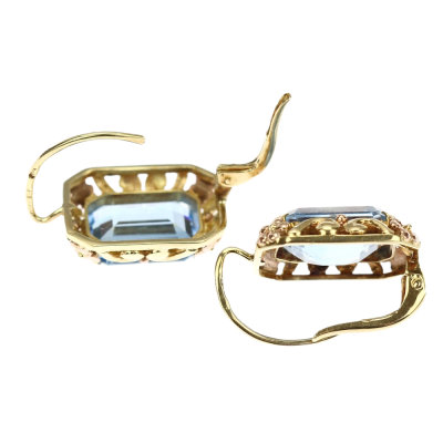 Zlaté náušnice se syntetickými spinely