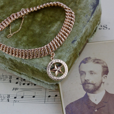 Rakousko-uherský zlatý náramek "se šťastnou hvězdou"