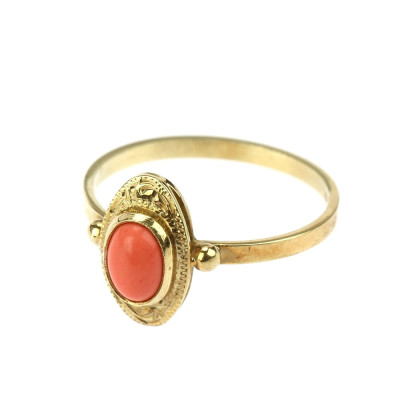 Zlatý prsten s mořským korálem