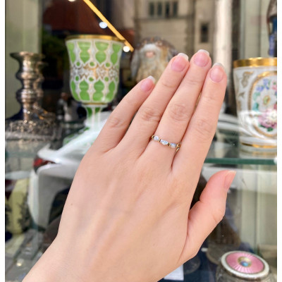 Gold ring with freshwater pearls