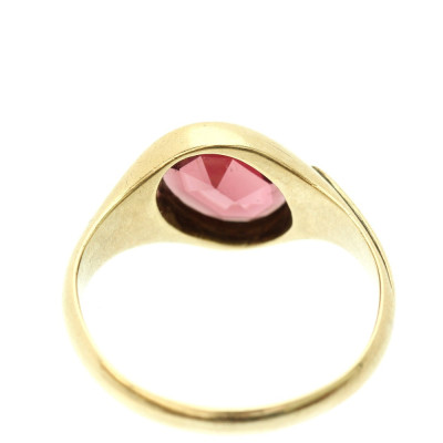 Gold ring with almandine - around 1900