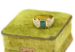 Gold in the spotlight